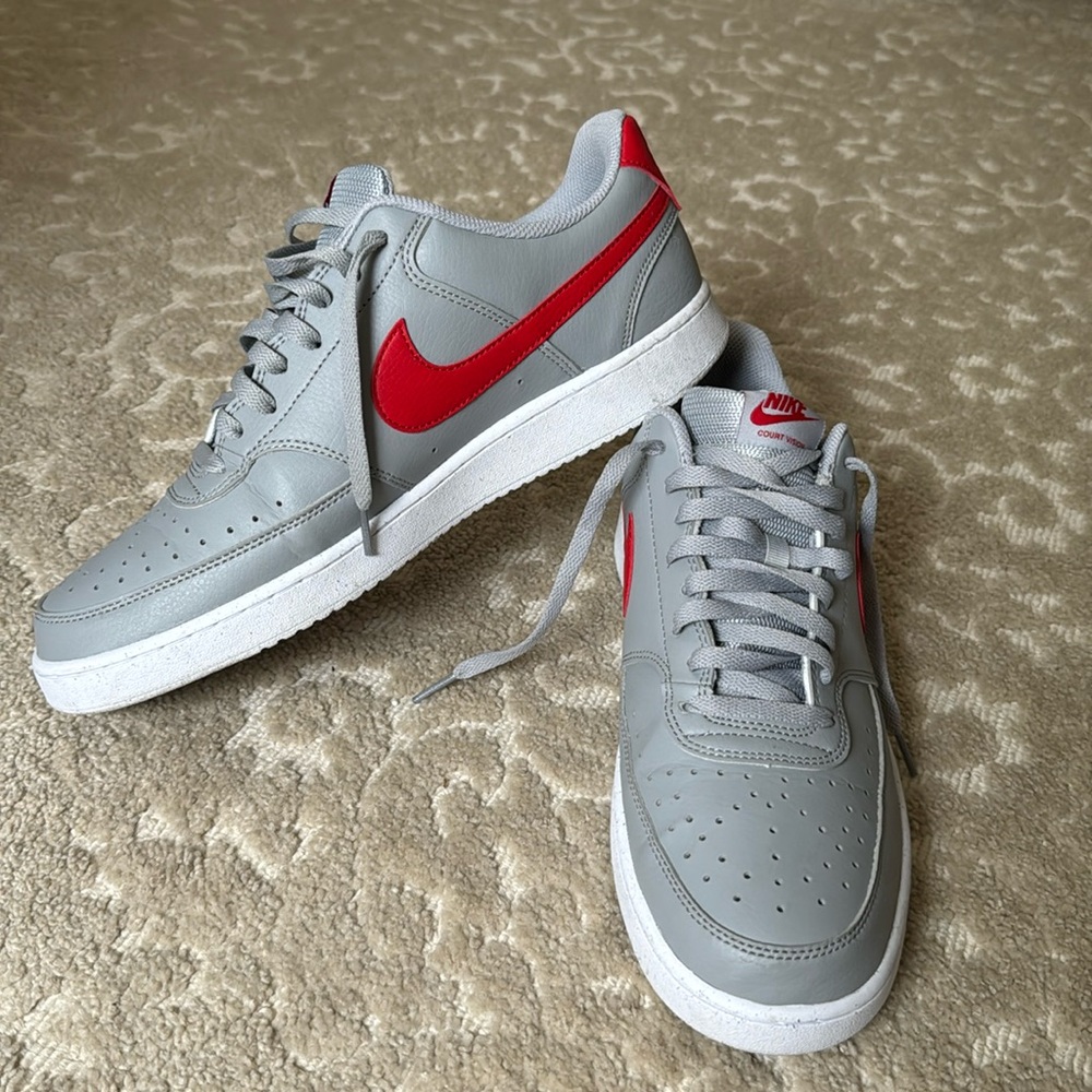 Men’s Nike Court Vision Low Sneakers size 12